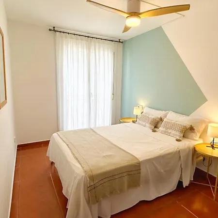 Nomad Haux In The Heart Of Tossa 7 * Тосса-де-Мар